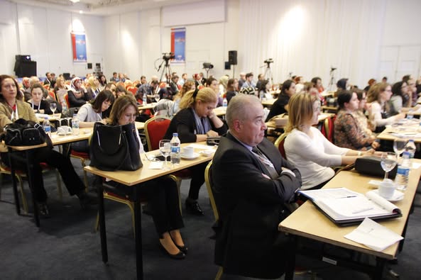 İnfeksiyon Dünyası Çalıştayı 2018’in, “YOĞUN BAKIM'DA İNVAZİV KANDİDA ENFEKSİYONLARININ YÖNETİMİ” oturumu 154 katılımla gerçekleşti. 2. Gün, 23 Mart 2018.