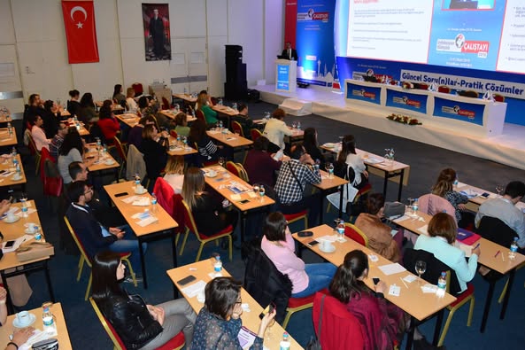 İnfeksiyon Dünyası Çalıştayı 2018’in, “KİKDE ÖNLENMESİNDE GÜNCEL YAKLAŞIMLAR VE TÜRKİYE ULUSAL KILAVUZU” oturumu 183 katılımla gerçekleşti. 2. Gün, 23 Mart 2018.